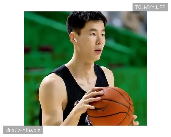 郭昊文这训练餐吃得比我家过年还讲究